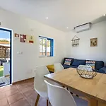 Дом отдыха House