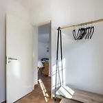 House * Салема