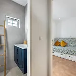 펜션 House